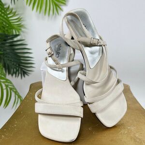 Vintage Y2K Cream Coquette Cottagecore Strappy Sandal Kitten Heels / Size: 5.5